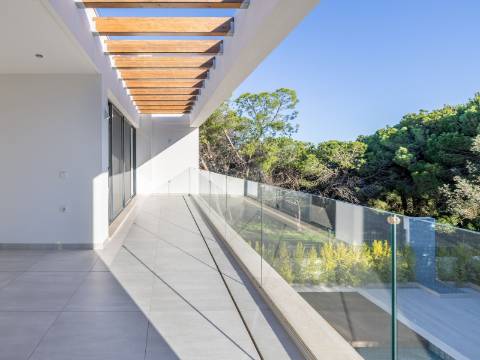 VALE DO LOBO - Moradia contemporânea com 5 suites e vista mar