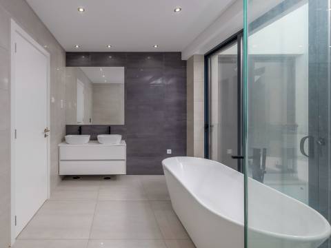 VALE DO LOBO - Moradia contemporânea com 5 suites e vista mar