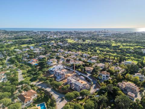 Vila Sol - Moradia Moderna de 5 Quartos, Propriedade de Golfe