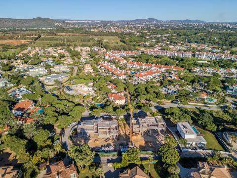 Vila Sol - Moradia Moderna de 5 Quartos, Propriedade de Golfe