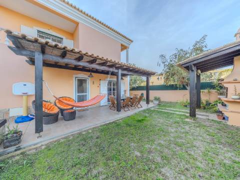 Moradia Isolada T3+1, Montenegro, Faro