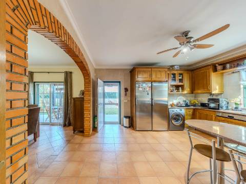 Moradia Isolada T3+1, Montenegro, Faro