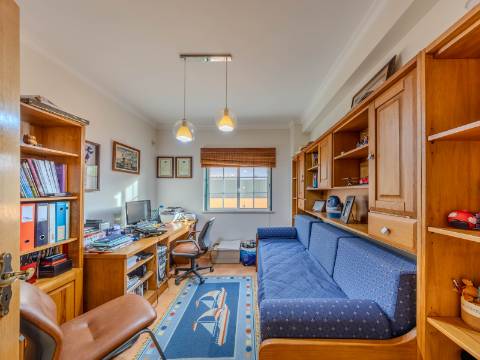 Moradia Isolada T3+1, Montenegro, Faro