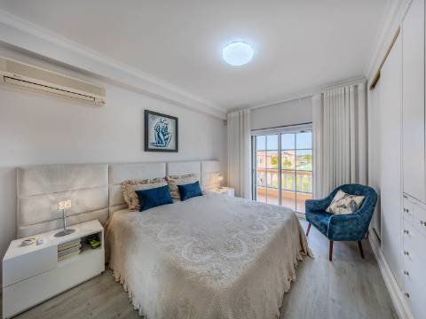 Moradia Isolada T3+1, Montenegro, Faro