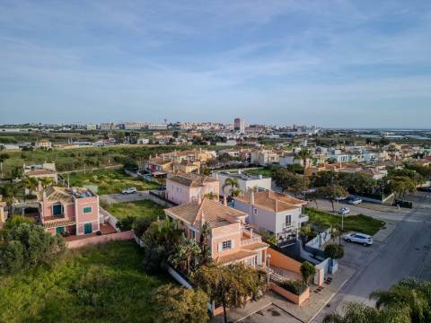 Moradia Isolada T3+1, Montenegro, Faro