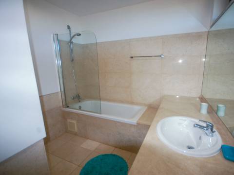 Vilamoura - T2 de Luxo, perto do Golfe e da Praia