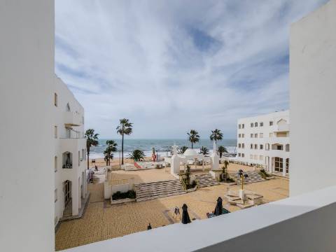 Quarteira - Apartamento T2 renovado - Frente MAR