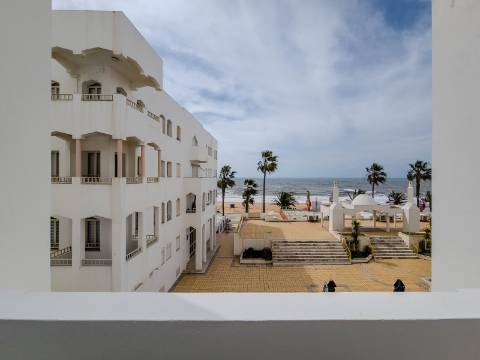 Quarteira - Apartamento T2 renovado - Frente MAR