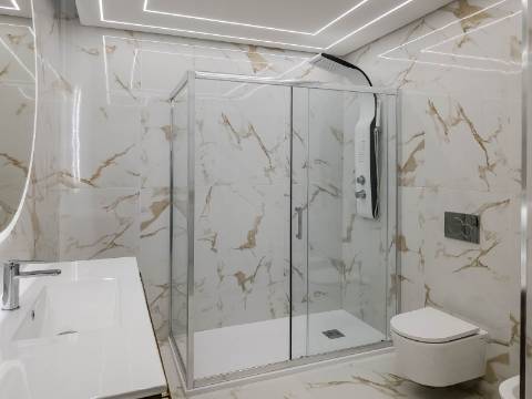 Quarteira - Apartamento T2 renovado - Frente MAR