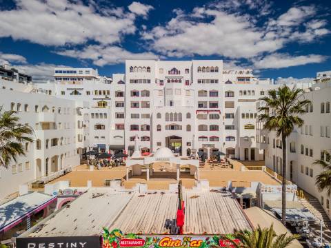 Quarteira - Apartamento T2 renovado - Frente MAR