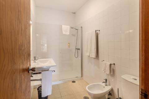 Vilamoura - Apartamento T3 com espaçoso terraço, piscina e jardim comuns