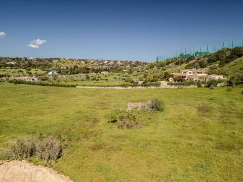 Praia da Luz- Terreno c/ projecto aprovado para uma moradia
S. Gonçalo, Lagos