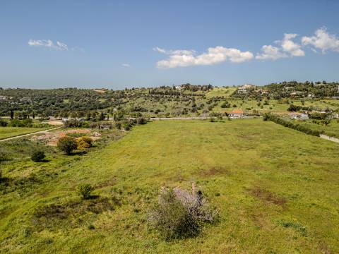 Praia da Luz- Terreno c/ projecto aprovado para uma moradia
S. Gonçalo, Lagos