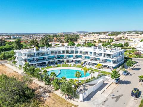 Vilamoura - Apartamento T2 em exclusivo condomínio privado de luxo com piscina