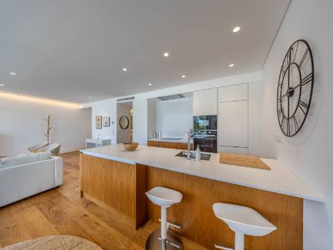 Vilamoura - Apartamento T2 em exclusivo condomínio privado de luxo com piscina