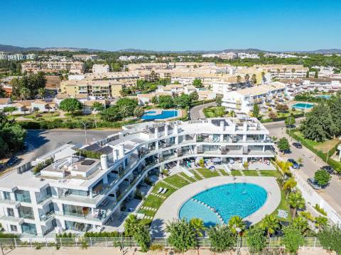 Vilamoura - Apartamento T2 em exclusivo condomínio privado de luxo com piscina
