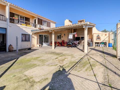 Benafim - Restaurante em Funcionamento com Zona Habitacional (4 Quartos + 1 Quarto)