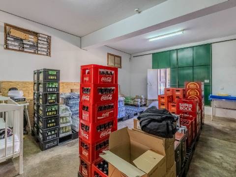 Benafim - Restaurante em Funcionamento com Zona Habitacional (4 Quartos + 1 Quarto)