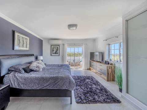 Boliqueime - Moradia Isolada T5 com vista MAR