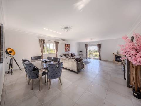 Boliqueime - Moradia Isolada T5 com vista MAR