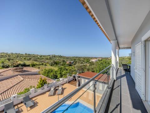 Boliqueime - Moradia Isolada T5 com vista MAR