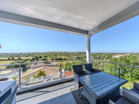 Boliqueime - Moradia Isolada T5 com vista MAR