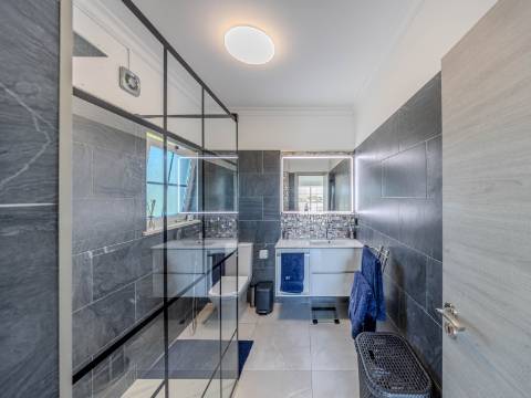 Boliqueime - Moradia Isolada T5 com vista MAR