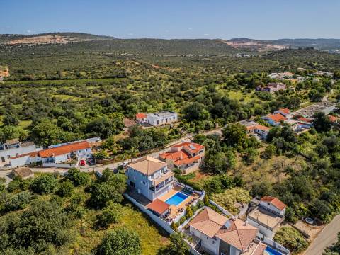 Boliqueime - Moradia Isolada T5 com vista MAR