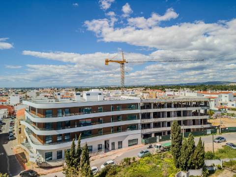 Quarteira - Apartamento T2 no centro, em construção