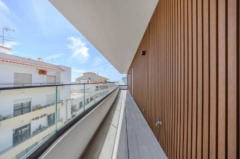 Quarteira - Apartamento T2 no centro, em construção