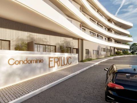 Quarteira - Apartamento T2 no centro, em construção