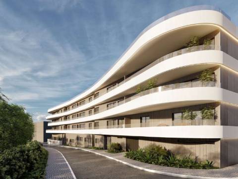 Quarteira - Apartamento T2 no centro, em construção