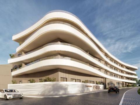 Quarteira - Apartamento T2 no centro, em construção