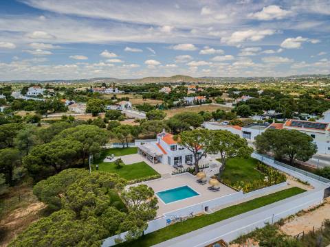 Moradia Isolada T5 | Almancil - Ferrarias