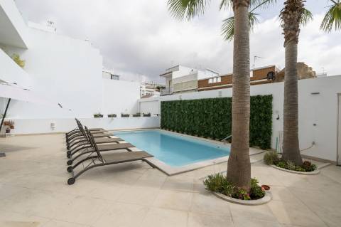 Olhão - Apartamento duplex T3 com rooftop, piscina e garagem