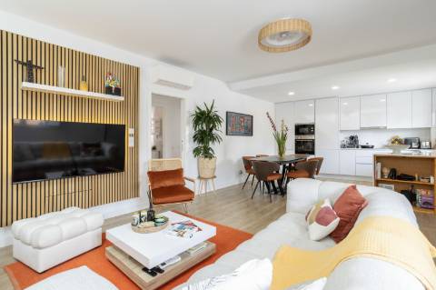 Olhão - Apartamento duplex T3 com rooftop, piscina e garagem