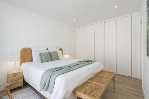 Olhão - Apartamento duplex T3 com rooftop, piscina e garagem