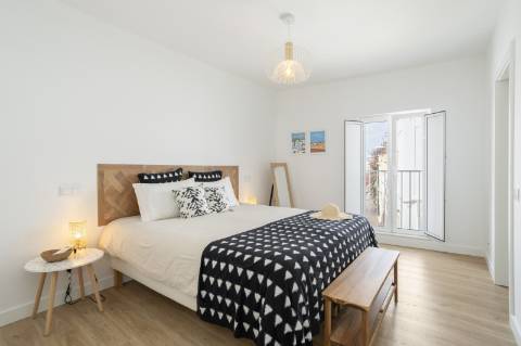 Olhão - Apartamento duplex T3 com rooftop, piscina e garagem