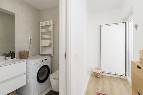 Olhão - Apartamento duplex T3 com rooftop, piscina e garagem