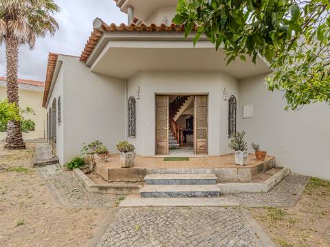 Loulé - Moradia T5 de Charme numa das zonas mais valorizadas