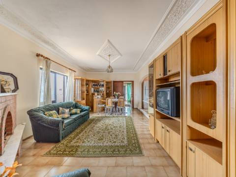 Loulé - Moradia T5 de Charme numa das zonas mais valorizadas