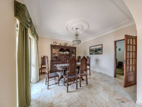 Loulé - Moradia T5 de Charme numa das zonas mais valorizadas