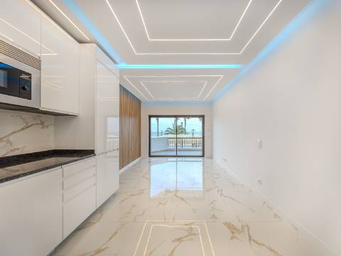 Quarteira - Apartamento T2+1 - Frente MAR