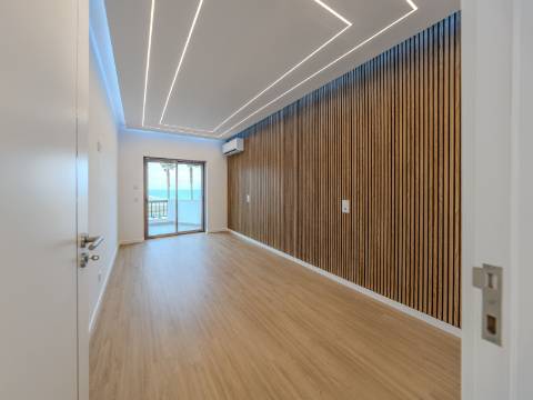 Quarteira - Apartamento T2+1 - Frente MAR