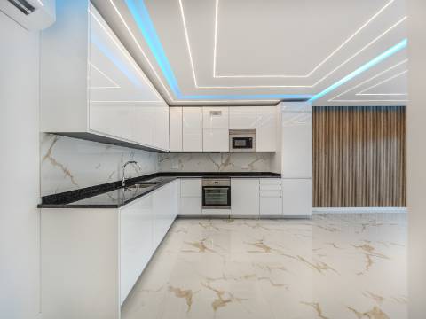 Quarteira - Apartamento T2+1 - Frente MAR