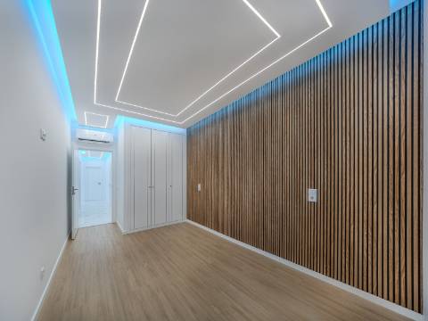 Quarteira - Apartamento T2+1 - Frente MAR