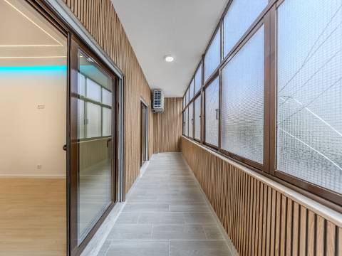 Quarteira - Apartamento T2+1 - Frente MAR