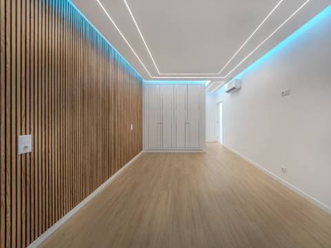 Quarteira - Apartamento T2+1 - Frente MAR