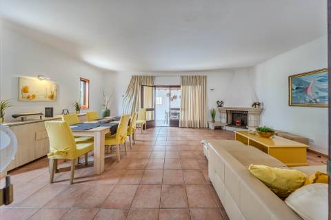 Vilamoura - Moradia T3 no Centro