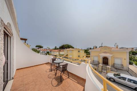 Vilamoura - Moradia T3 no Centro